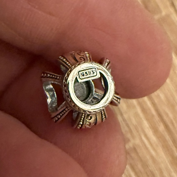 Elegant Gold Crown Charm - Picture 6 of 7